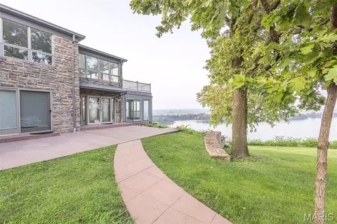 Exterior - 4 River Hills Rd, Hannibal, MO 63401 photo 11 of 21