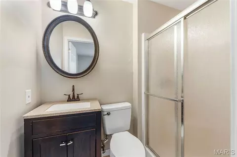 Bath - 88 Mallard Pointe Dr, O'fallon, MO 63368 photo 1 of 2