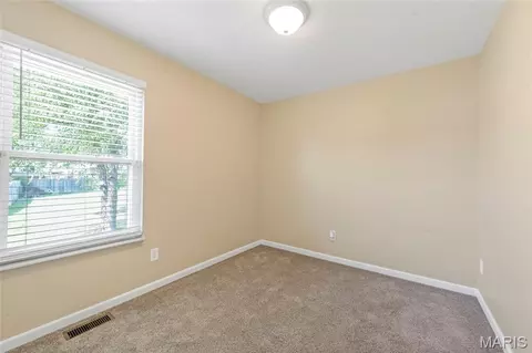 Bedroom - 88 Mallard Pointe Dr, O'fallon, MO 63368 photo 4 of 5