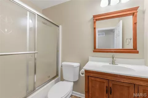 Bath - 88 Mallard Pointe Dr, O'fallon, MO 63368 photo 2 of 2