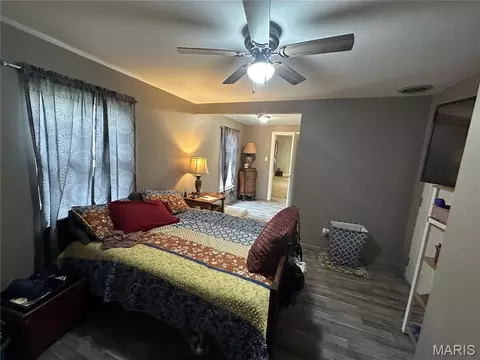 Bedroom - 702 E 3rd St, Salem, MO 65560 photo 6 of 7