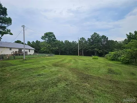 Exterior - 16210 Walnut Dr, Plato, MO 65552 photo 2 of 4