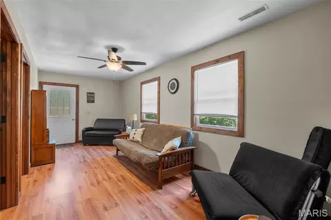 Entry Way - 32 Riverview, Annapolis, MO 63620 photo 1 of 2