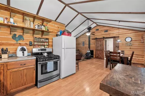 Kitchen - 32 Riverview, Annapolis, MO 63620 photo 3 of 3