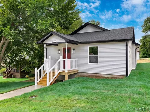 Exterior - 112 E Franklin St, Pacific, MO 63069 photo 2 of 9