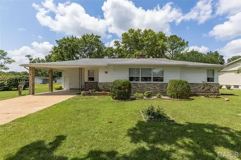 109 S Madison St, Desloge, MO 63601