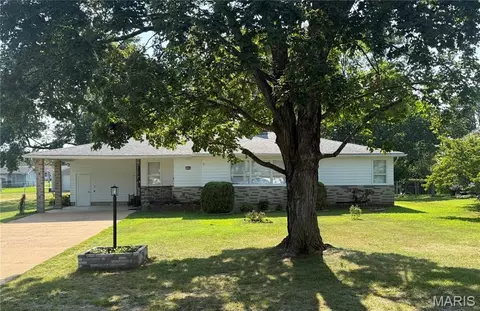 109 S Madison St, Desloge, MO 63601