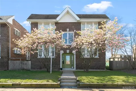 4322 Mcree Ave, Saint Louis, MO 63110