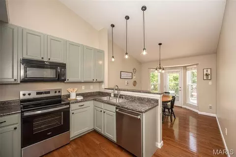 Kitchen - 249 Belmonte Cir, O'fallon, MO 63368 photo 2 of 3