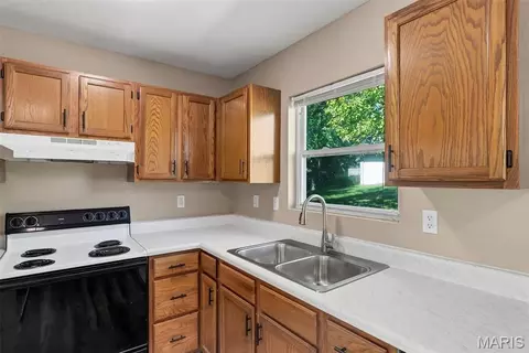 Kitchen - 5 W 12th St, Washington, MO 63090 photo 3 of 3