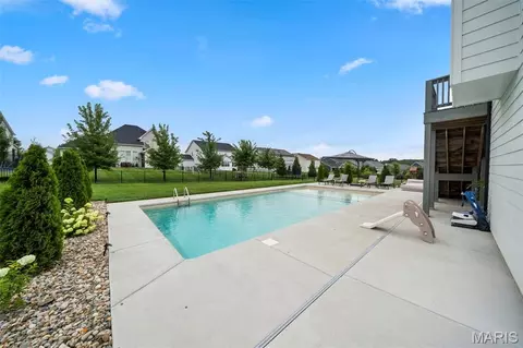 Exterior - 1224 Patchwork Flds, Chesterfield, MO 63005 photo 8 of 16