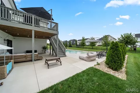 Exterior - 1224 Patchwork Flds, Chesterfield, MO 63005 photo 6 of 16