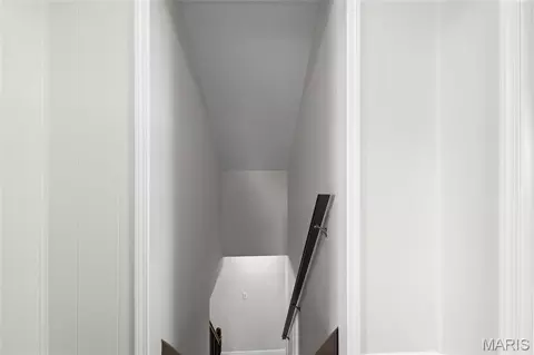 Entry Way - 626 Lonedell Rd, Arnold, MO 63010 photo 5 of 9