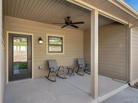Exterior - 129 Stone Ledge Dr, Saint Clair, MO 63077 photo 7 of 8