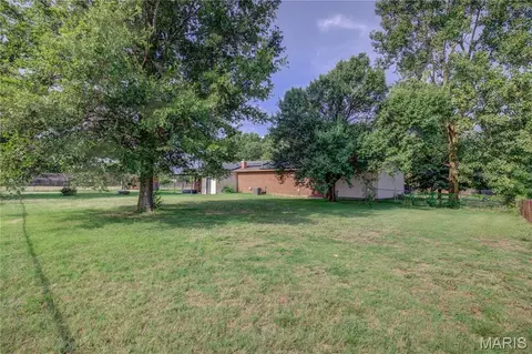 Exterior - 111 Dacus Dr, Sikeston, MO 63801 photo 5 of 5