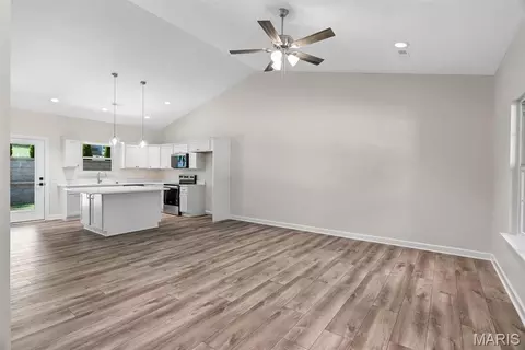 Living - 133 Stone Ledge Dr, Saint Clair, MO 63077 photo 1 of 5