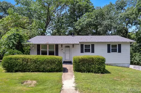 6504 Dogwood Ln, House Springs, MO 63051