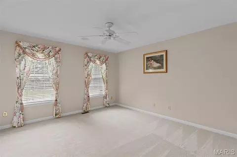 Bedroom - 991 Sheffield Forest Ct, Wildwood, MO 63021 photo 4 of 8