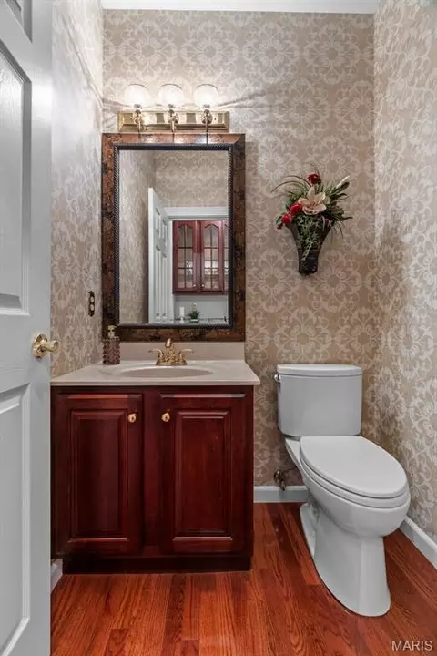 Bath - 991 Sheffield Forest Ct, Wildwood, MO 63021 photo 1 of 12