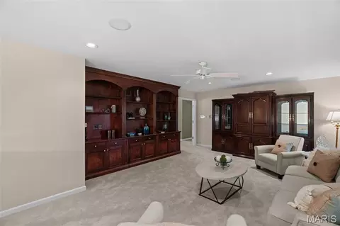 Living - 991 Sheffield Forest Ct, Wildwood, MO 63021 photo 6 of 6