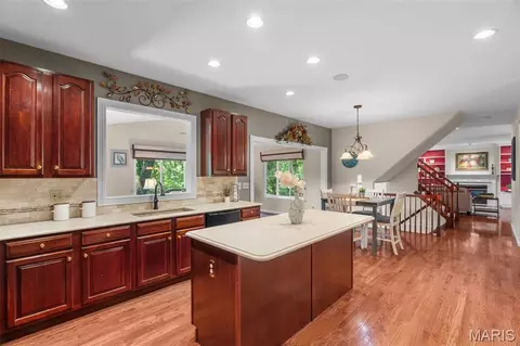 Kitchen - 991 Sheffield Forest Ct, Wildwood, MO 63021 photo 3 of 6