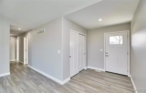 Entry Way - 131 Peruque Creek Mnr, Wright City, MO 63390 photo 1 of 4