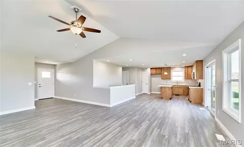 Living - 131 Peruque Creek Mnr, Wright City, MO 63390 photo 4 of 7