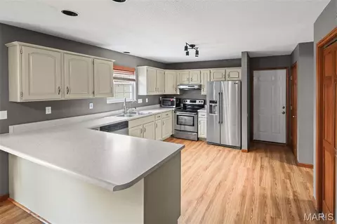 Kitchen - 1112 Danzig Dr, O'fallon, IL 62269 photo 1 of 5