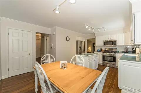 Kitchen - 1524 Pheasant Ridge Dr, Ellisville, MO 63011 photo 4 of 5