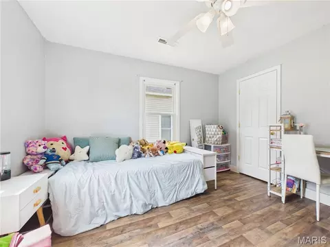 Bedroom - 329 W Parker Ave, Chaffee, MO 63740 photo 2 of 6