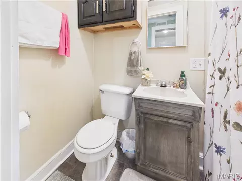 Bath - 329 W Parker Ave, Chaffee, MO 63740 photo 1 of 3
