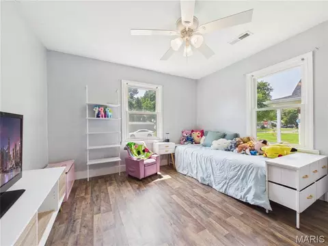 Bedroom - 329 W Parker Ave, Chaffee, MO 63740 photo 1 of 6