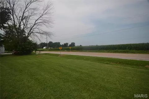 Exterior - 5561 Blank Rd, Smithton, IL 62285 photo 2 of 6