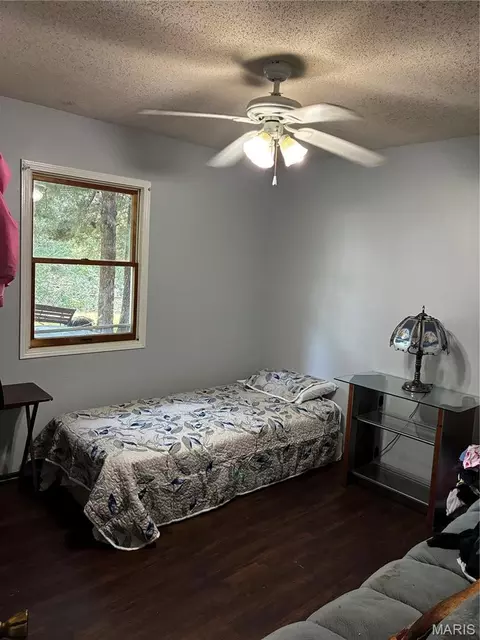 Bedroom - 28254 Pike 224, Eolia, MO 63344 photo 1 of 2