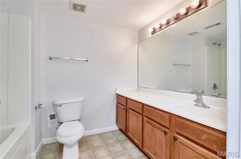 Bath - 7101 Spring Creek Ln, O'fallon, MO 63368 photo 1 of 5