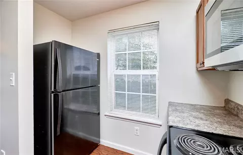 Kitchen - 7101 Spring Creek Ln, O'fallon, MO 63368 photo 7 of 7