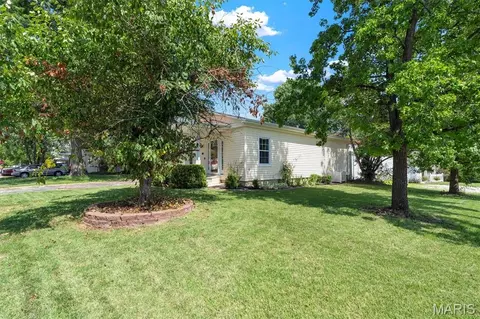 Exterior - 36 Cedar Dr, Pacific, MO 63069 photo 1 of 3