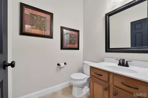 Bath - 1388 Red Oak Plantation Dr, Ballwin, MO 63021 photo 1 of 7