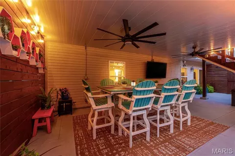 Exterior - 1388 Red Oak Plantation Dr, Ballwin, MO 63021 photo 19 of 44
