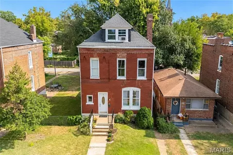 915 Bates St, Saint Louis, MO 63111