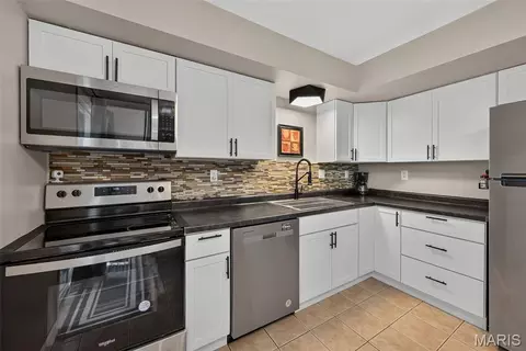 Kitchen - 3802 Treebrook Dr, Imperial, MO 63052 photo 3 of 3