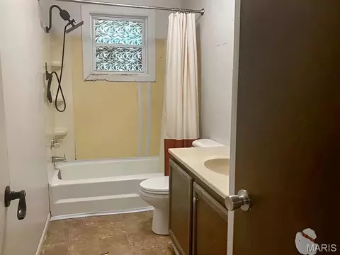 Bath - 107 Normac Ave, Parma, MO 63870 photo 1 of 1