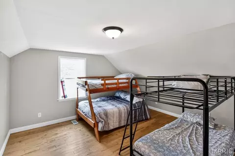 Bedroom - 519 S Walnut St, Gerald, MO 63037 photo 4 of 4