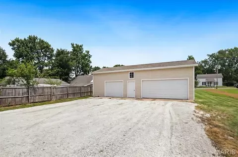 Exterior - 519 S Walnut St, Gerald, MO 63037 photo 3 of 6