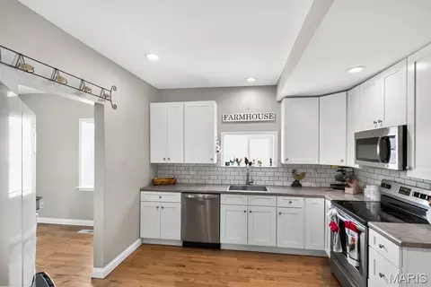 Kitchen - 519 S Walnut St, Gerald, MO 63037 photo 3 of 3