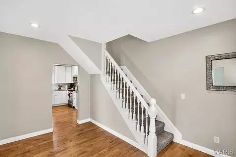 Entry Way - 519 S Walnut St, Gerald, MO 63037 photo 1 of 5