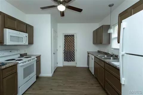 Entry Way - Undisclosed, Festus, MO 63028 photo 1 of 2