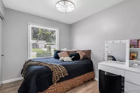 Bedroom - 303 Saint Joseph Ave, O'fallon, MO 63366 photo 3 of 4