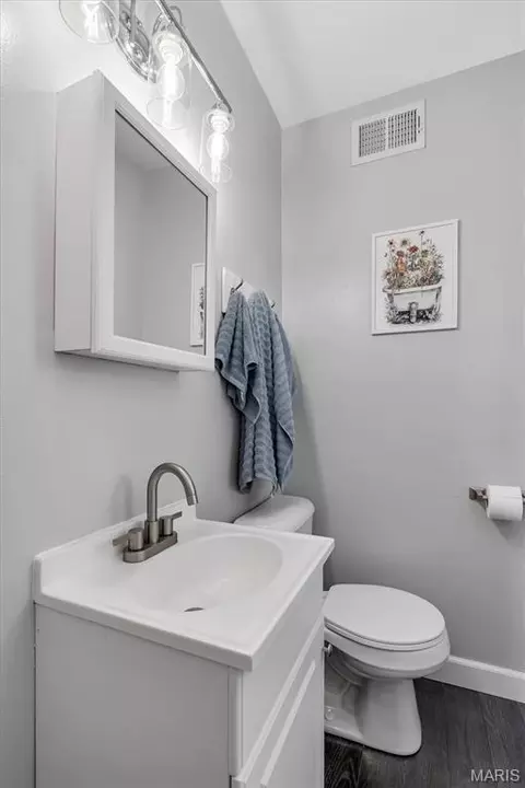 Bath - 303 Saint Joseph Ave, O'fallon, MO 63366 photo 1 of 2
