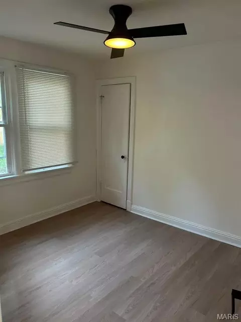 321 Henquin Dr, Ferguson, MO 63135 photo 4
